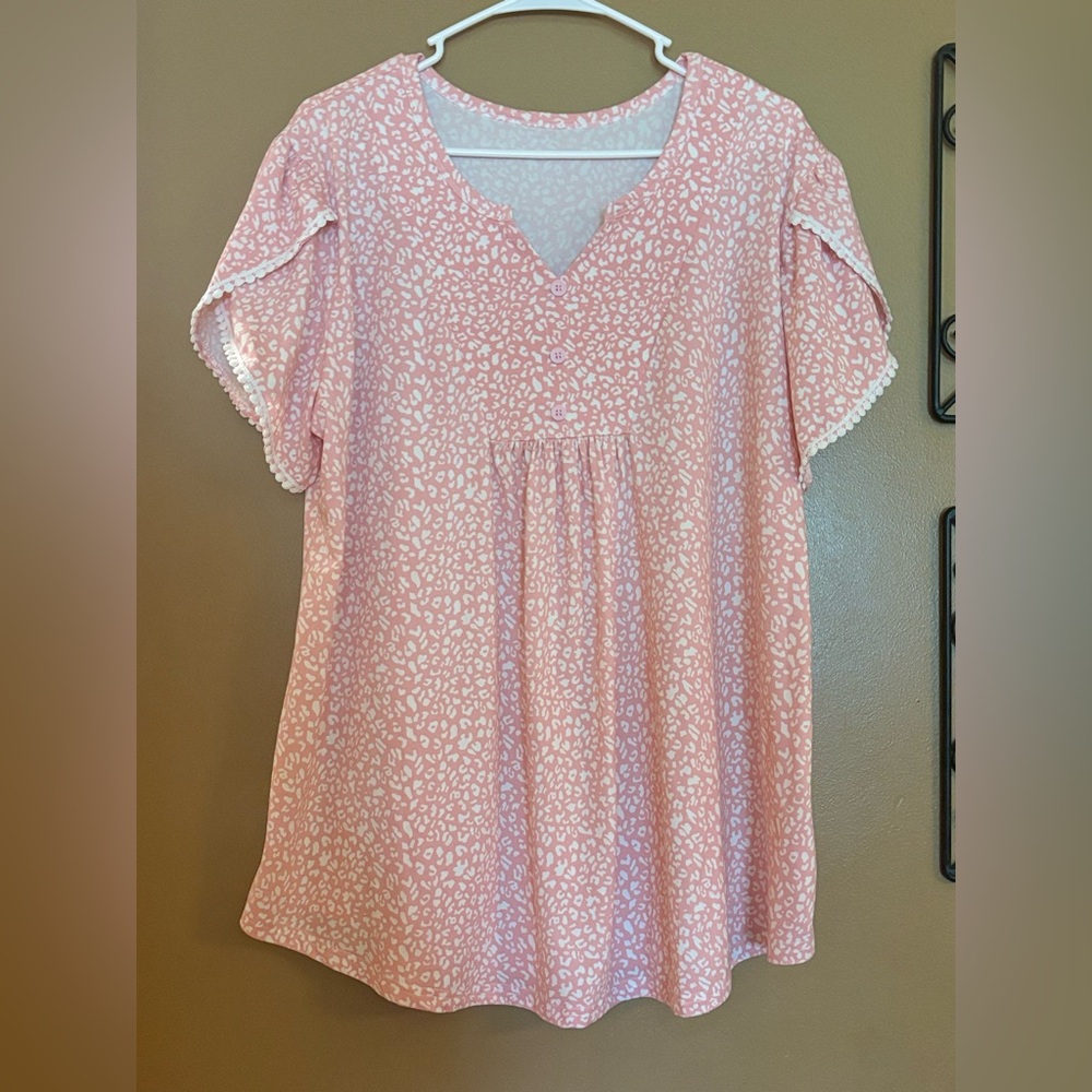 Pink And White Animal Print buttery Soft Flowy Women's Top 2XL